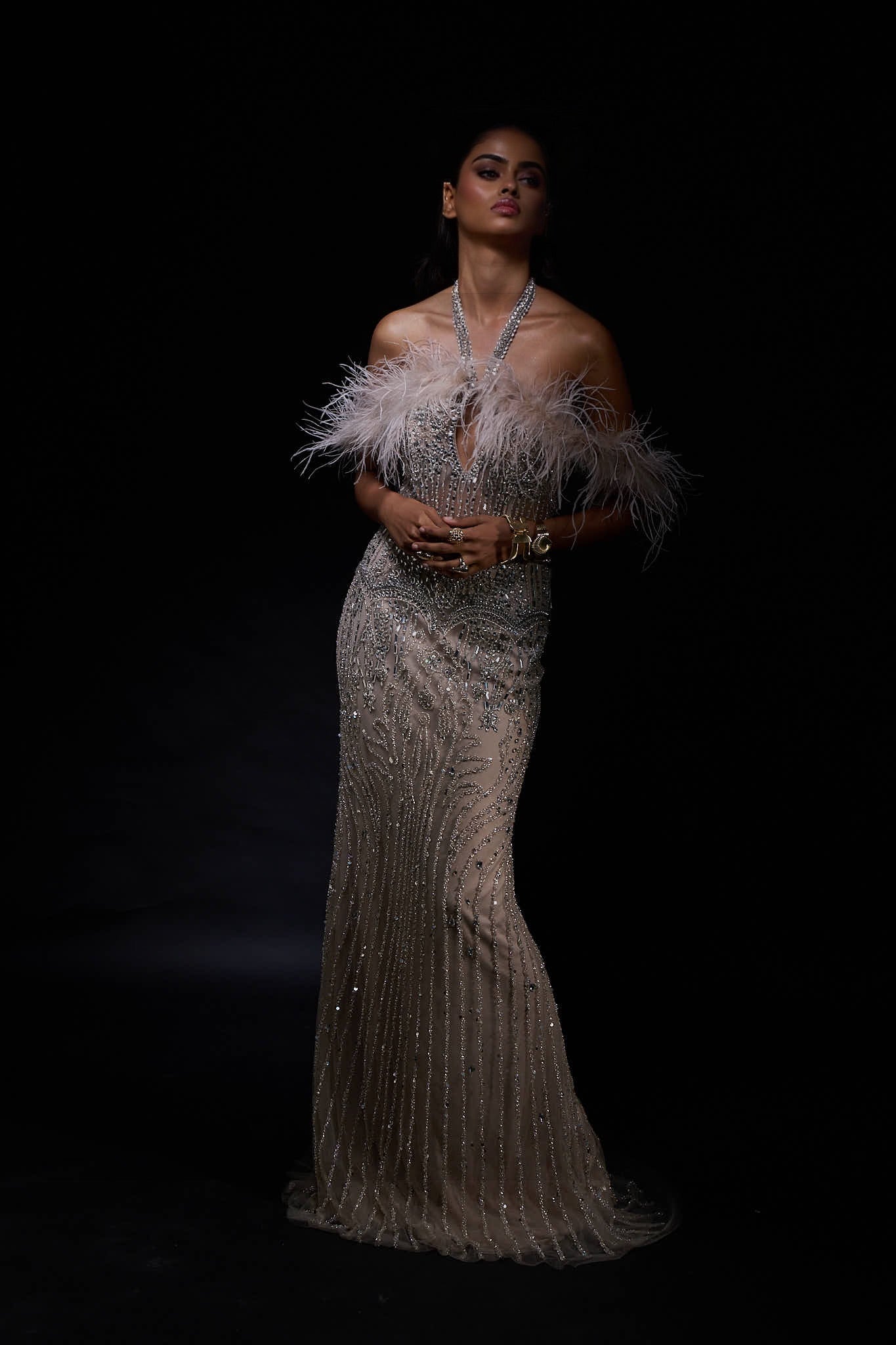 Queen Wrapped in Gold Orstrich