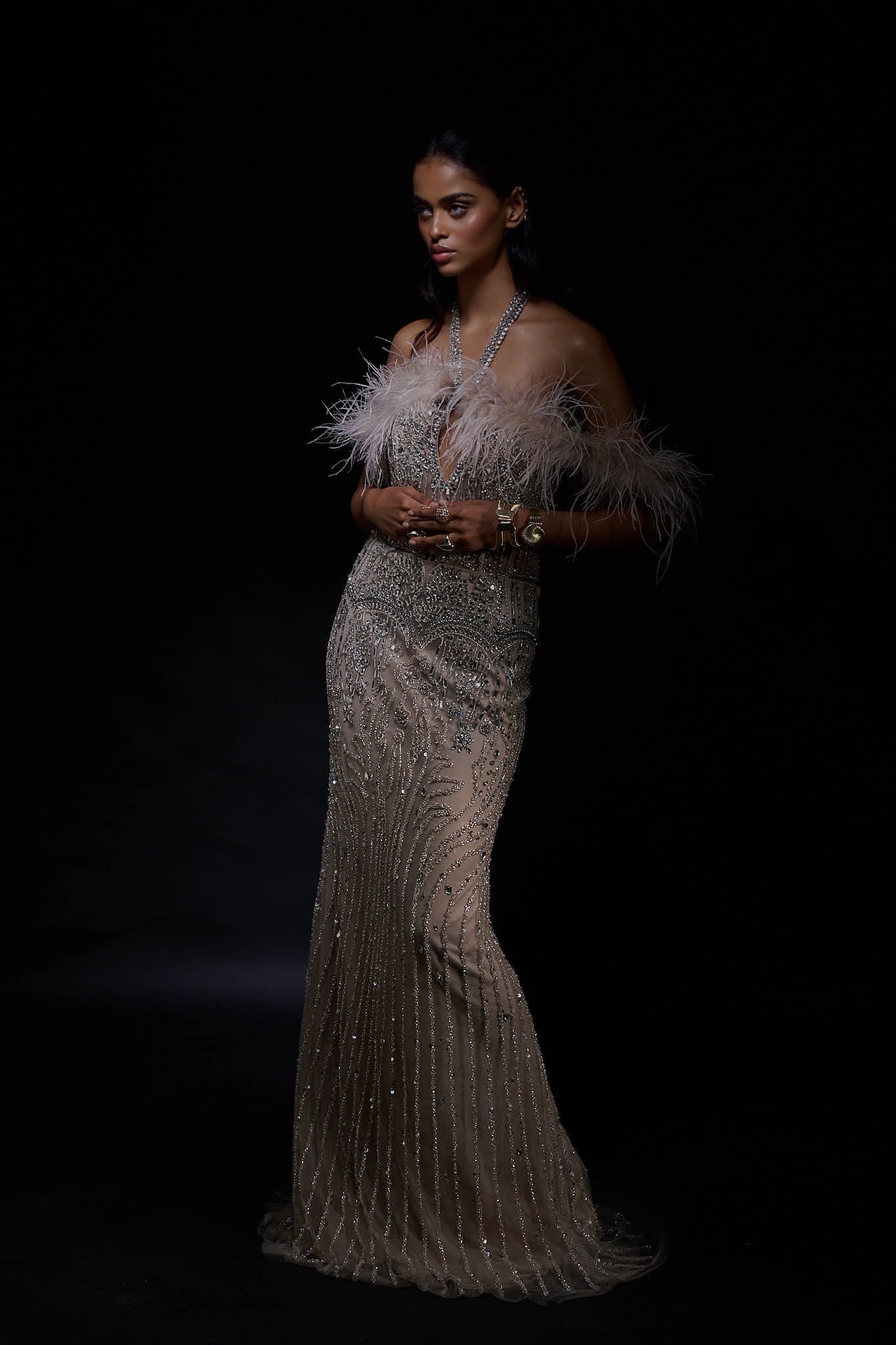 Queen Wrapped in Gold Orstrich